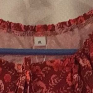 Slim-Fit Short Sleeve V-Neck Mini Dress Red / XL never worn